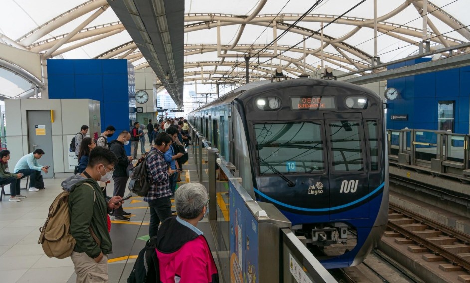 PT MRT Jakarta Serius Hadapi Isu Ijazah Palsu dengan Sanksi Tegas
