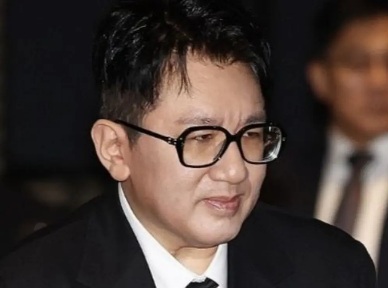 Bos HYBE Bang Si Hyuk Sampaikan Permintaan Maaf Terkait Isu Penipuan IPO
