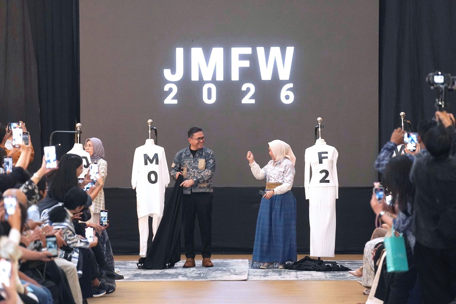 Pembukaan Jakarta Muslim Fashion Week 2026 oleh Mendag
