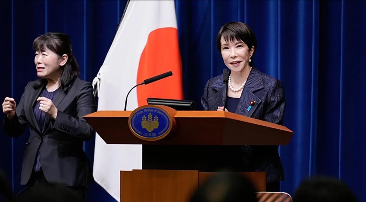 Trump Menuju Jepang untuk Kunjungan Diplomatik Penting