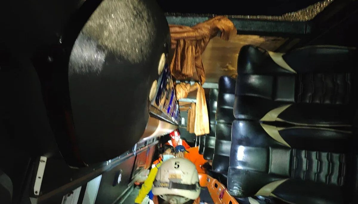 Kecelakaan Maut di Semarang, Bus Terguling Tewaskan Belasan Penumpang