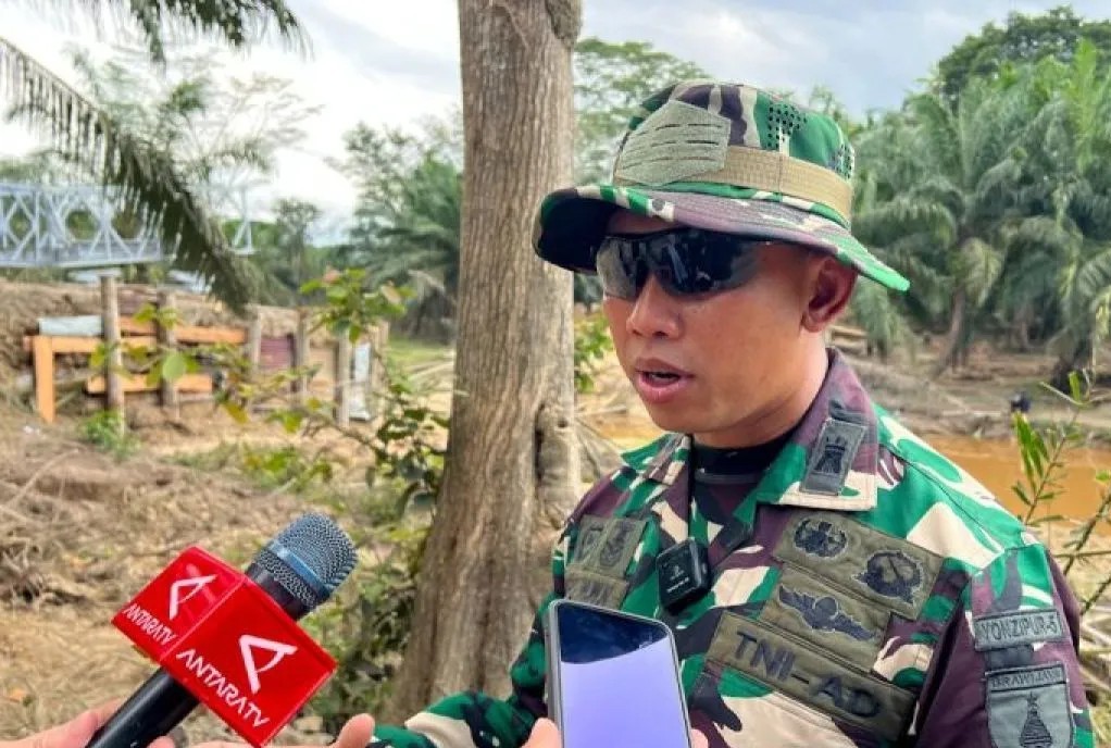 TNI AD Bangun Fasilitas MCK untuk Penyintas Banjir di Aceh Utara